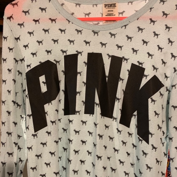 PINK Victoria's Secret Other - Pink reindeer sleep shirt